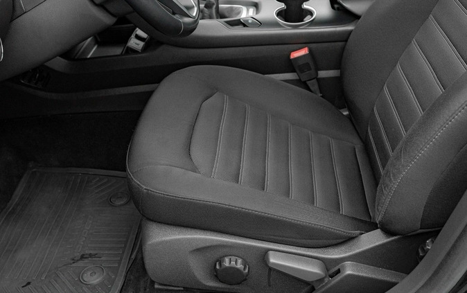 Ford Mondeo cena 73850 przebieg: 124424, rok produkcji 2020 z Sędziszów małe 667